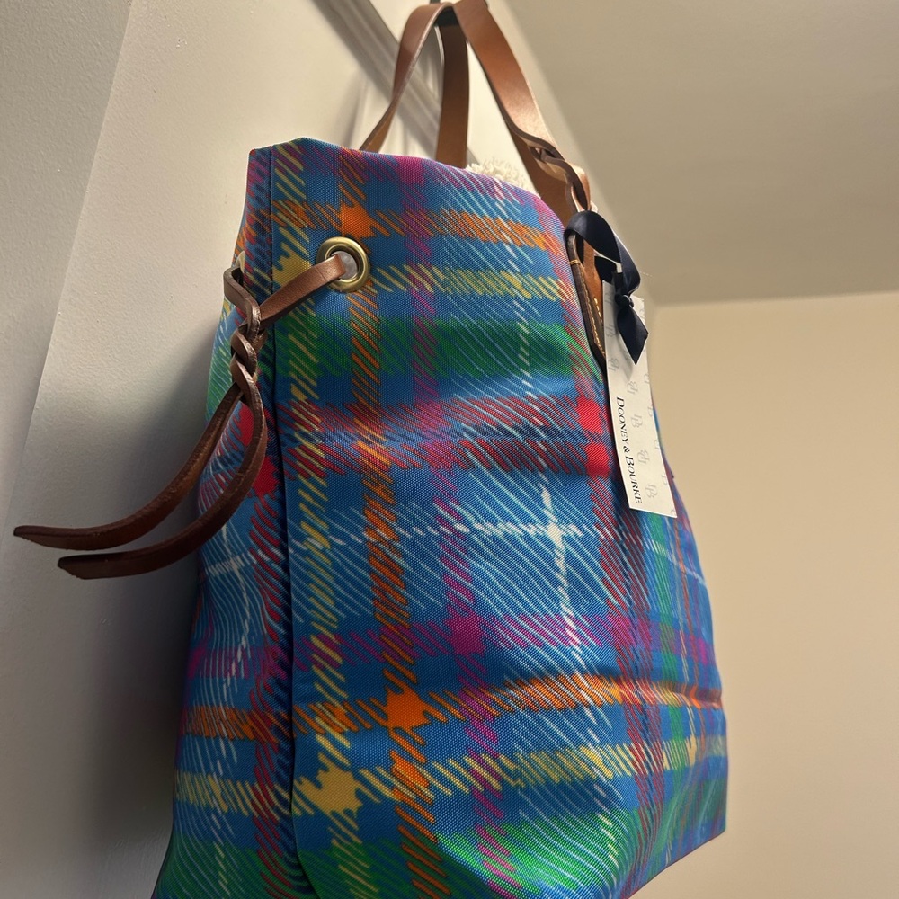 Dooney and Bourke Multicolor Plaid Large Tote Bag - NWT with Dust Bag included - Picture 5 of 15